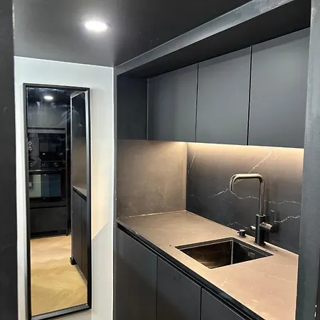 Huoneisto Malminkatu Kamppi - Absolute Center Helsinki Compact Apartment Helsinki