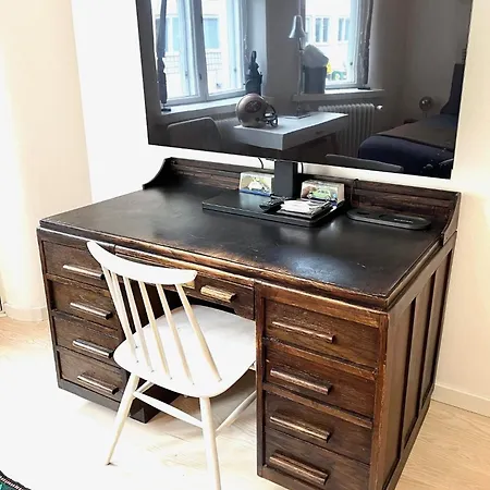 Design District Area - Compact Center Apartment