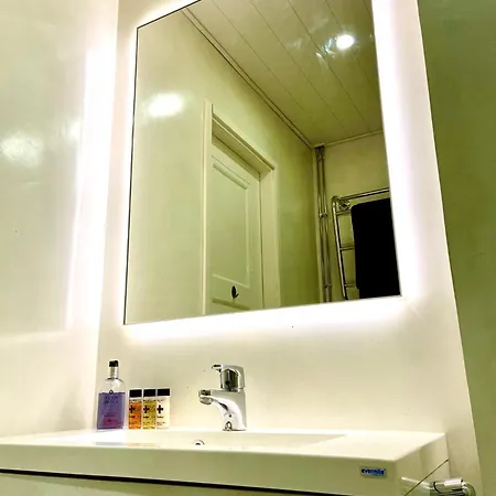 Design District Area - Compact Center Lejlighed *